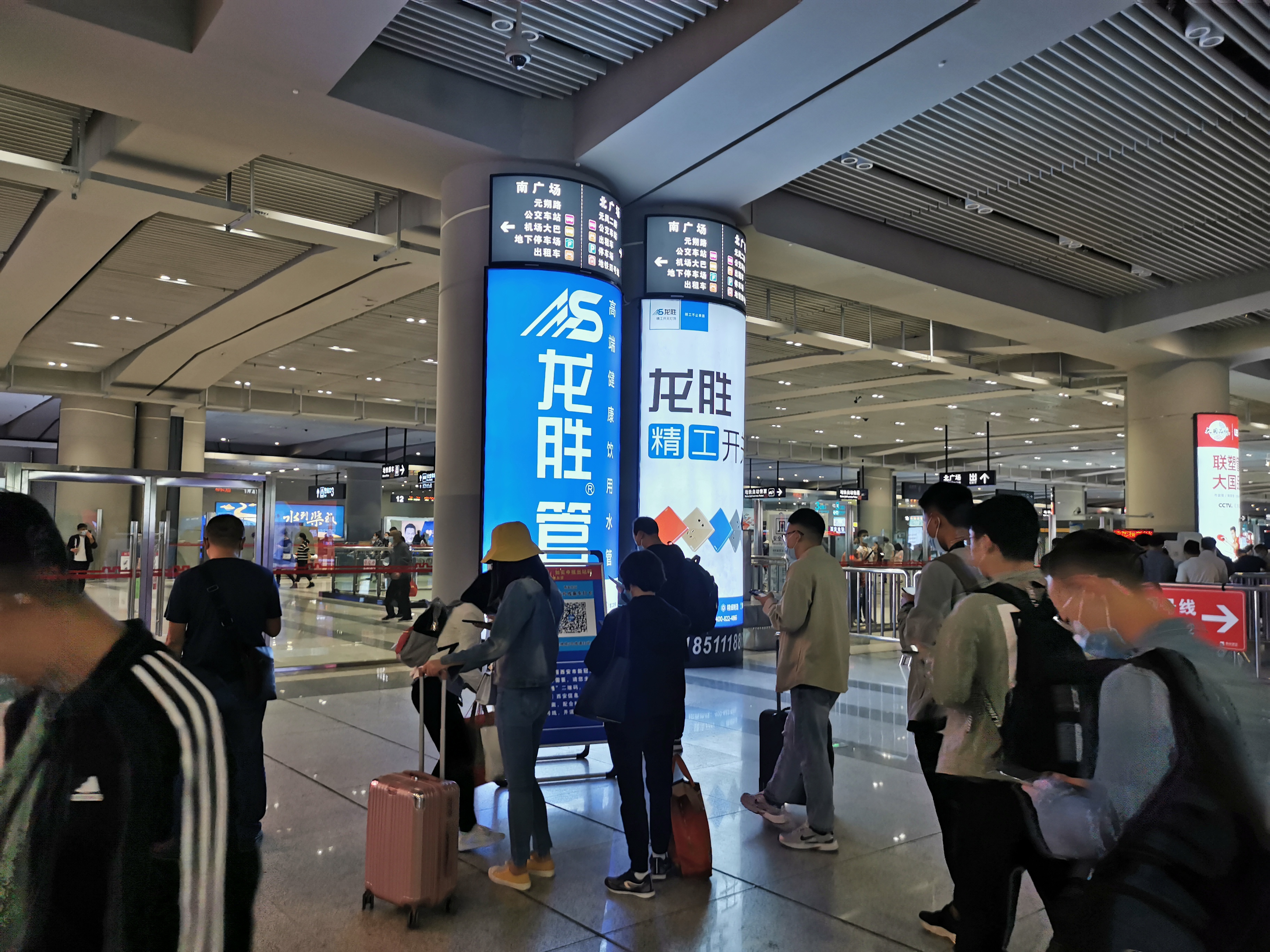 龍勝管高鐵廣告50城同步上線，刷屏億萬人！